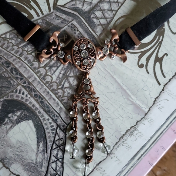 Victorian Choker - Picture 2 of 4